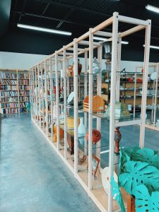 NR. Shelves